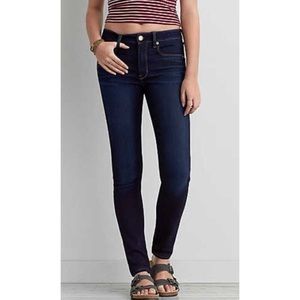 🌻2/$50🌻 (LONG) High rise darkwash AE jeans